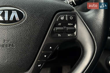 Хетчбек Kia Ceed 2017 в 