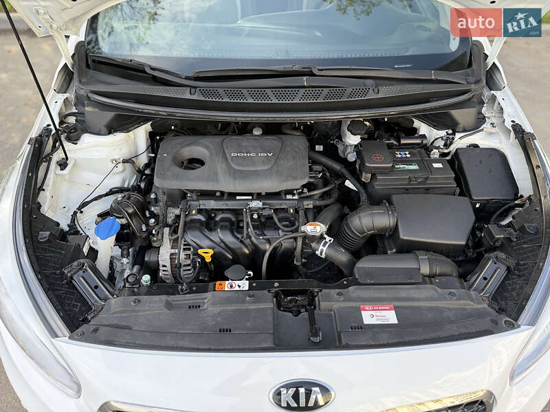 Хэтчбек Kia Ceed 2017 в Виннице