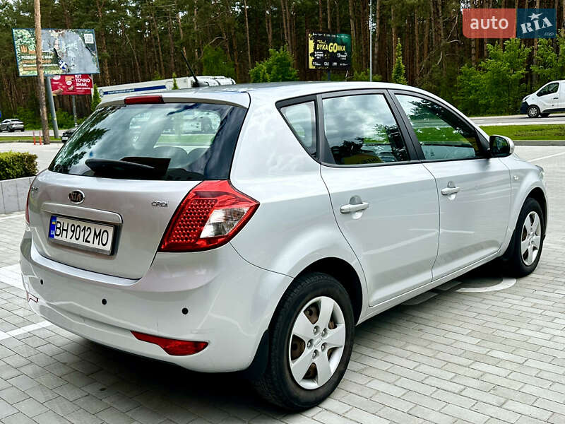 Хетчбек Kia Ceed 2011 в Ірпені