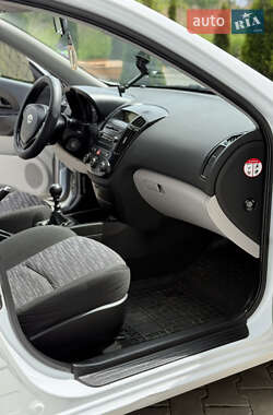 Універсал Kia Ceed 2008 в 