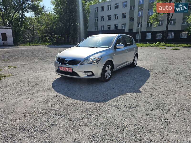 Kia Ceed 2010