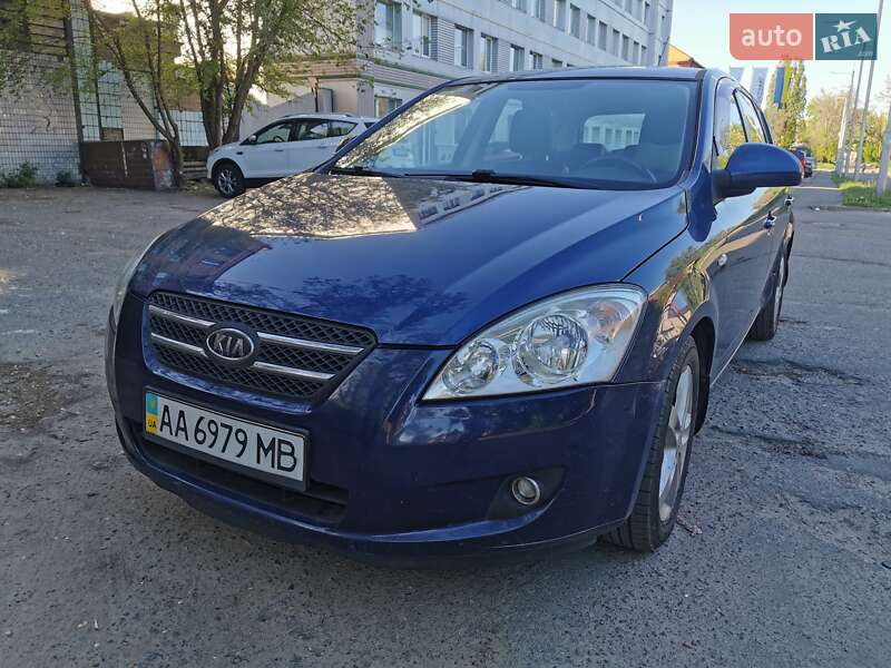 Хетчбек Kia Ceed 2008 в Києві