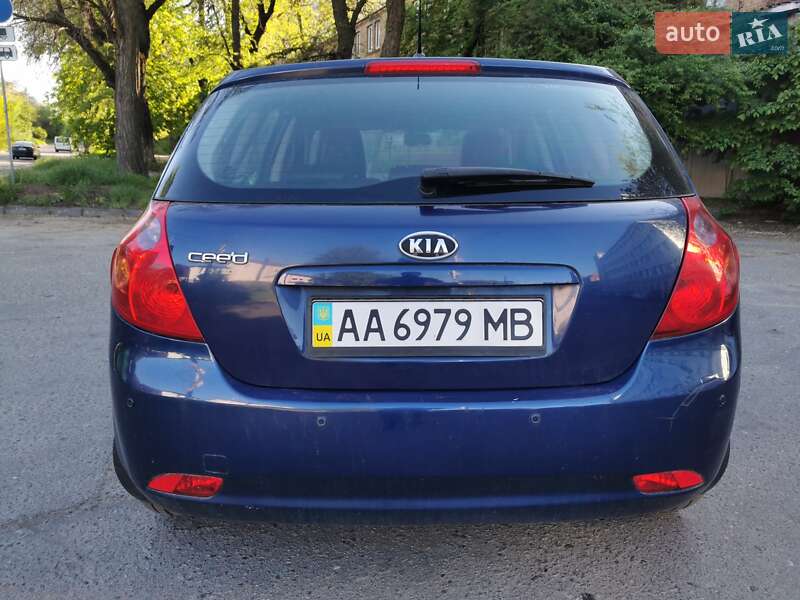 Хетчбек Kia Ceed 2008 в Києві