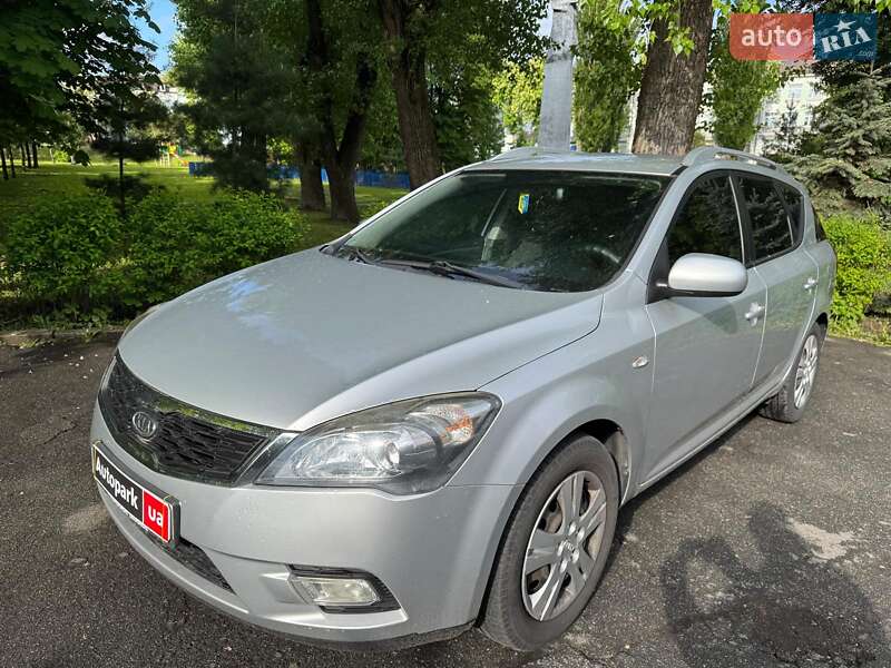 Kia Ceed 2011