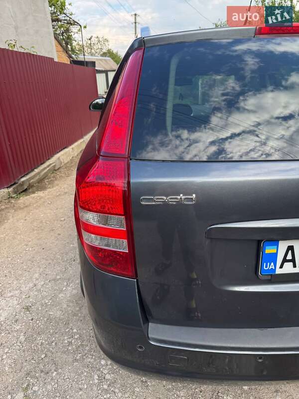Универсал Kia Ceed 2008 в Запорожье