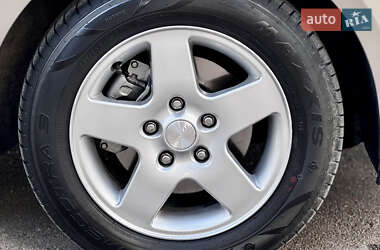 Хетчбек Kia Ceed 2010 в 