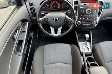 Хетчбек Kia Ceed 2010 в 