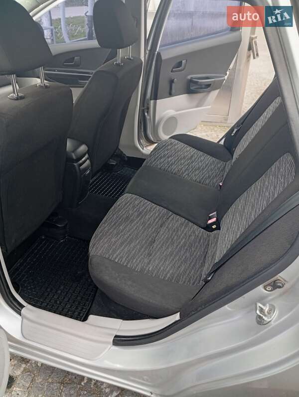 Хетчбек Kia Ceed 2008 в Яготині