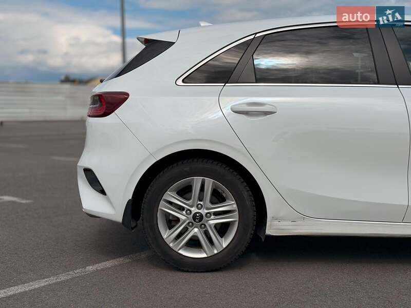 Хэтчбек Kia Ceed 2019 в Львове