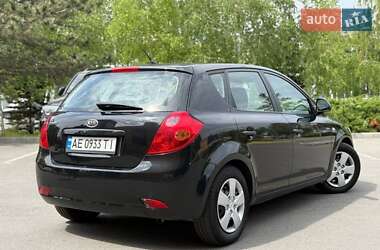 Хетчбек Kia Ceed 2007 в Дніпрі