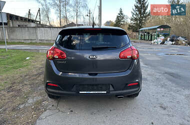 Хэтчбек Kia Ceed 2013 в 