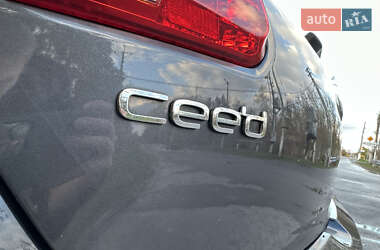 Хэтчбек Kia Ceed 2013 в 