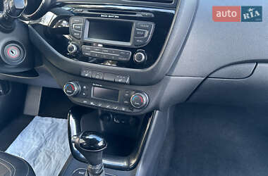 Хэтчбек Kia Ceed 2013 в 