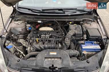 Хэтчбек Kia Ceed 2007 в 