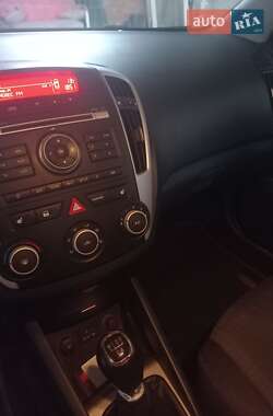 Универсал Kia Ceed 2011 в 