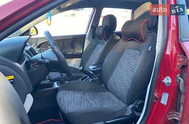 Хэтчбек Kia Ceed 2007 в 