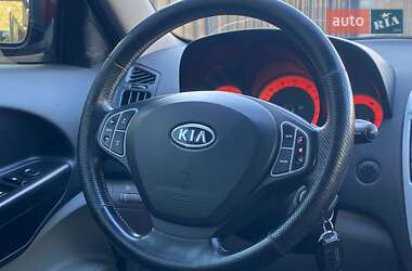 Хэтчбек Kia Ceed 2007 в 