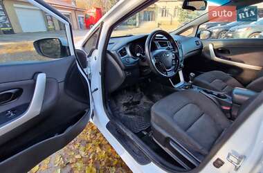 Хетчбек Kia Ceed 2015 в 