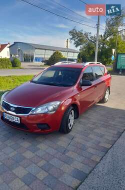 Универсал Kia Ceed 2010 в Ужгороде