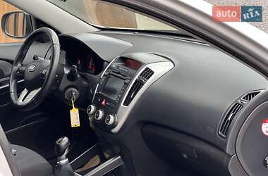 Универсал Kia Ceed 2010 в 