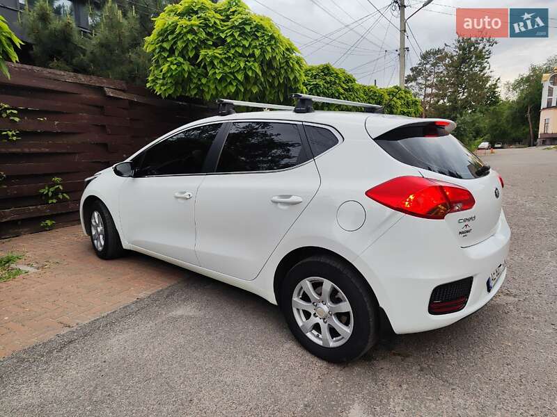 Хэтчбек Kia Ceed 2016 в Днепре фото 3 Хэтчбек Kia Ceed 2016 в Днепре