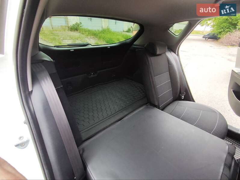 Хэтчбек Kia Ceed 2016 в Днепре фото 23 Хэтчбек Kia Ceed 2016 в Днепре