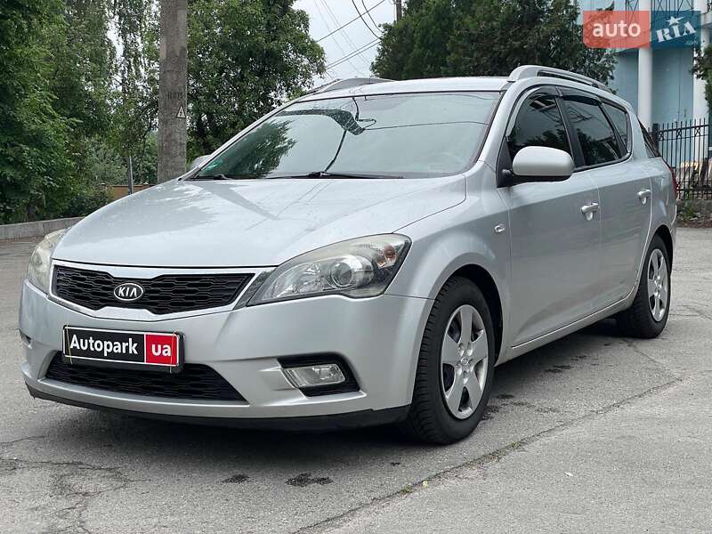 Kia Ceed 2011