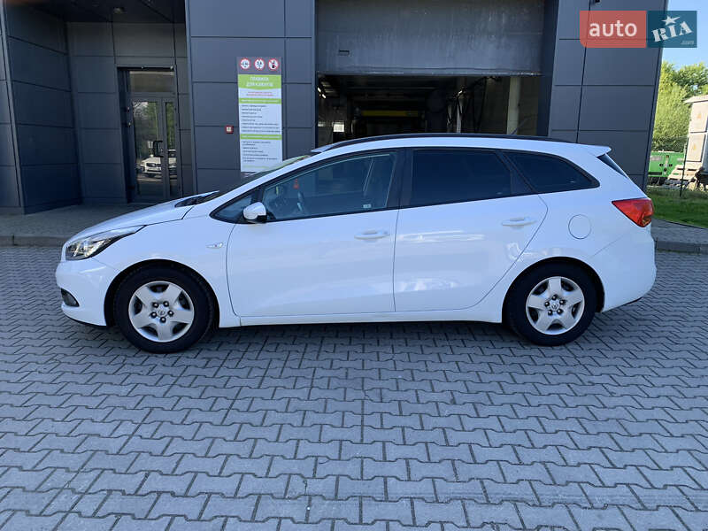 Универсал Kia Ceed 2013 в Калуше