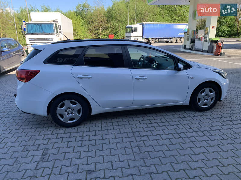 Универсал Kia Ceed 2013 в Калуше