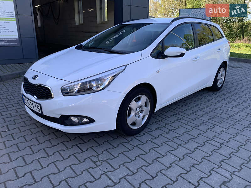 Универсал Kia Ceed 2013 в Калуше