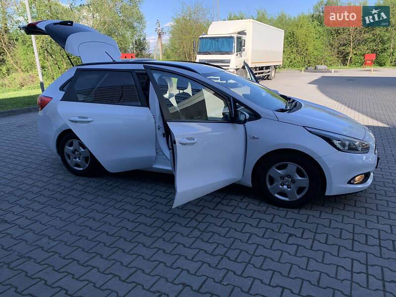 Универсал Kia Ceed 2013 в Калуше