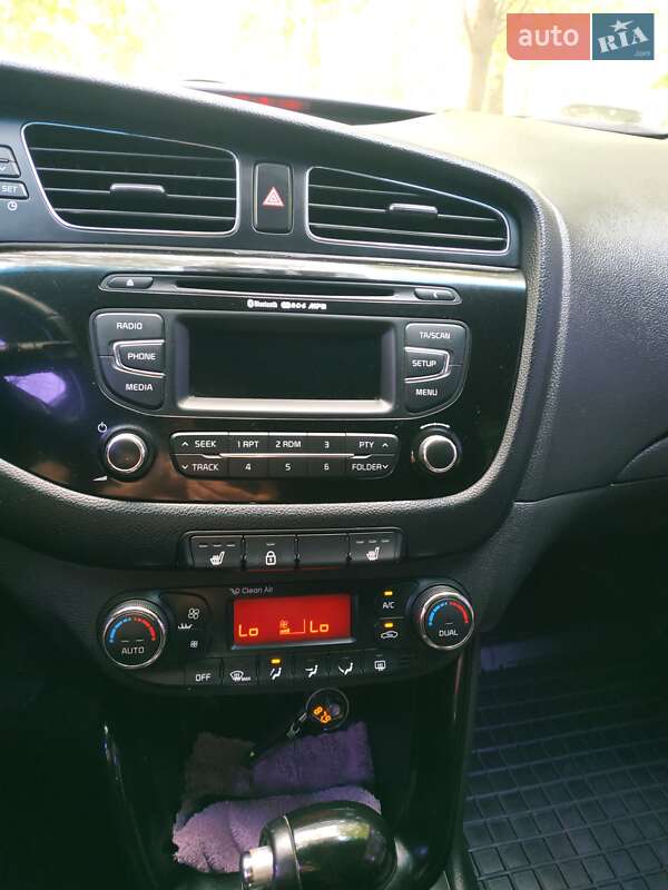 Хэтчбек Kia Ceed 2013 в Новоукраинке