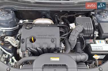 Хэтчбек Kia Ceed 2009 в 