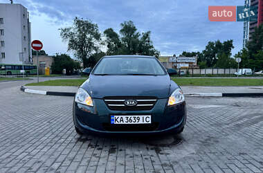 Хэтчбек Kia Ceed 2008 в 