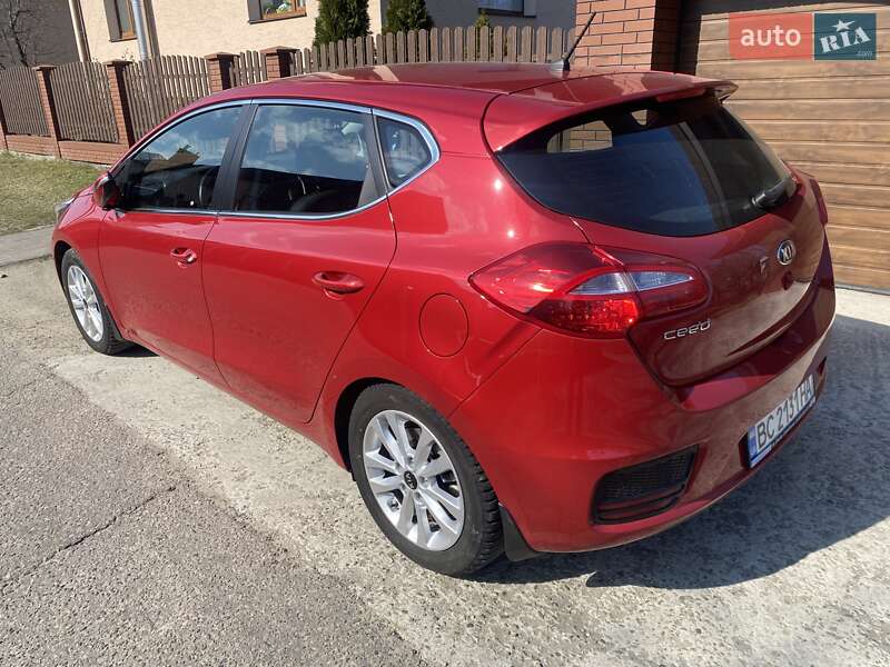 Хэтчбек Kia Ceed 2017 в Стрые