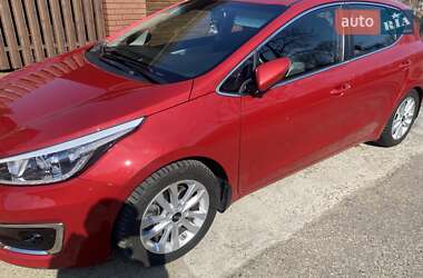Хэтчбек Kia Ceed 2017 в 