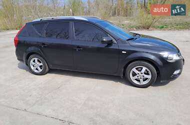 Универсал Kia Ceed 2011 в Краснограде