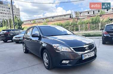Хетчбек Kia Ceed 2010 в Сумах