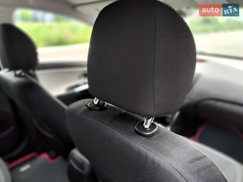 Универсал Kia Ceed 2016 в Киеве