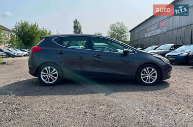 Хэтчбек Kia Ceed 2013 в 