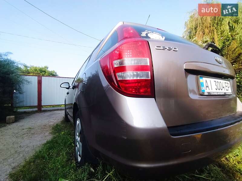 Универсал Kia Ceed 2009 в Киеве