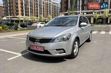 Универсал Kia Ceed 2010 в Киеве