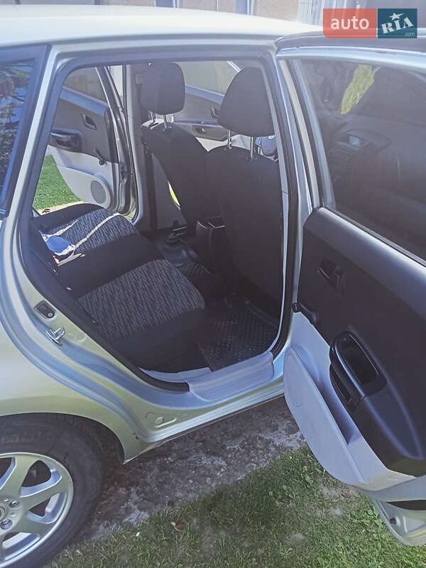 Хэтчбек Kia Ceed 2007 в Стрые