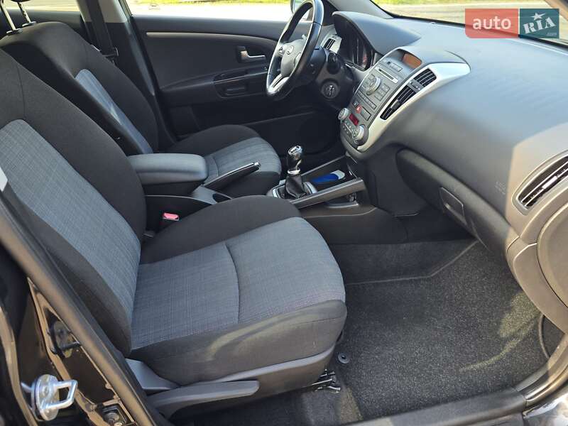 Универсал Kia Ceed 2012 в Ковеле