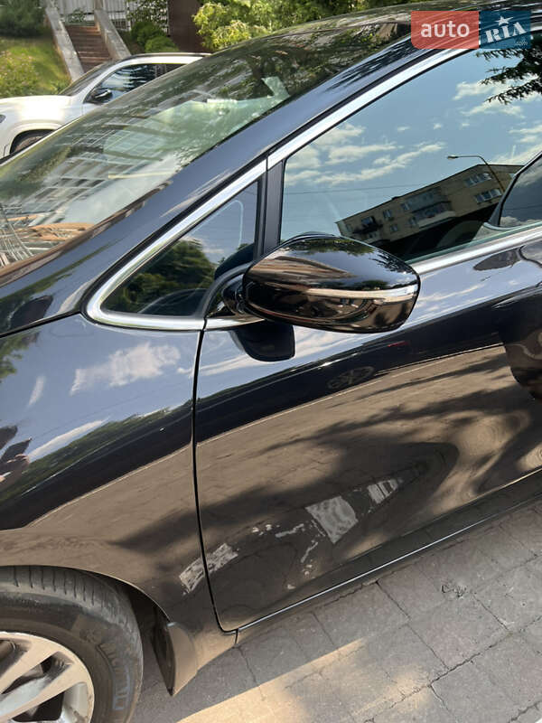 Хэтчбек Kia Ceed 2017 в Львове