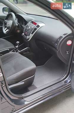 Универсал Kia Ceed 2012 в 
