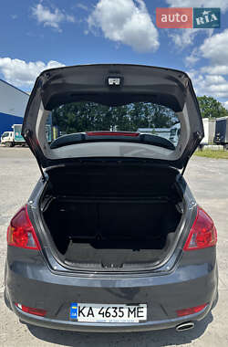 Хэтчбек Kia Ceed 2008 в 