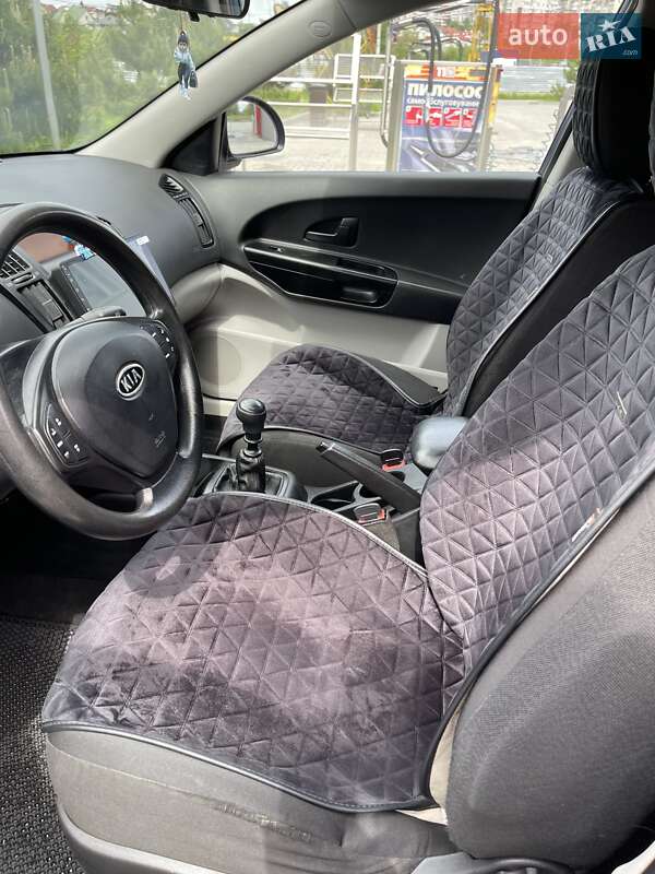 Хетчбек Kia Ceed 2007 в Хмельницькому
