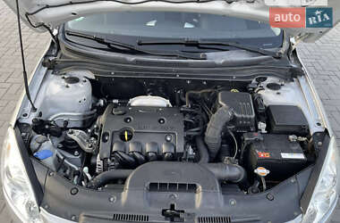 Хэтчбек Kia Ceed 2007 в 