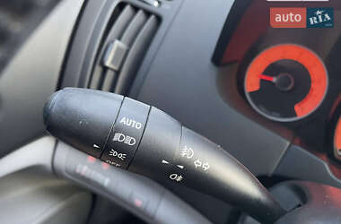 Хэтчбек Kia Ceed 2007 в 